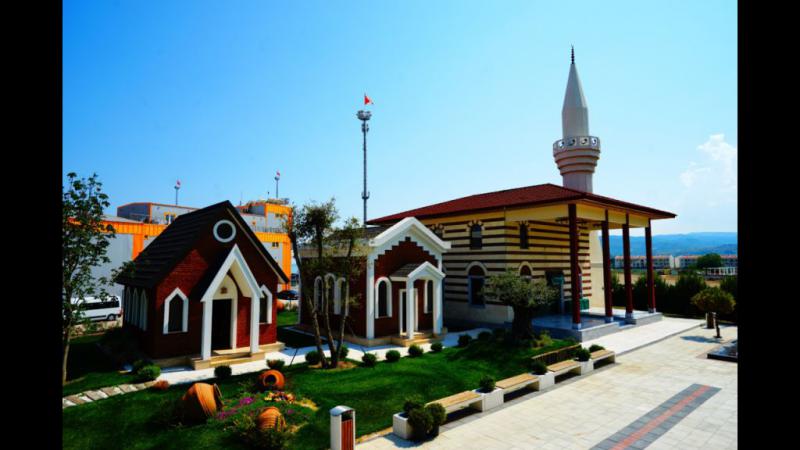 Tekirda Gusto Mimarlk Dinler Bahesi